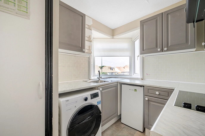 2 bedroom apartment to rent