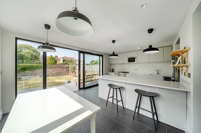 4 bedroom  semi-detached house for sale