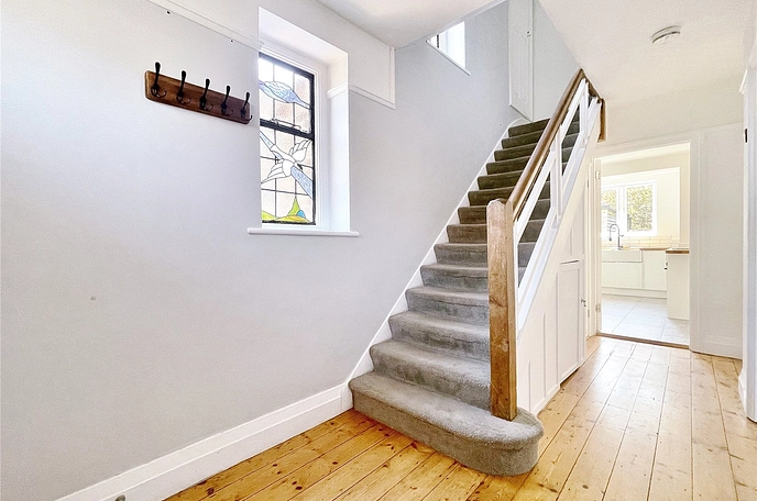 3 bedroom  semi-detached house for sale