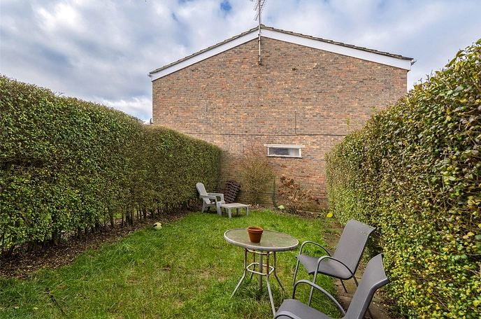 3 bedroom  terraced house for sale