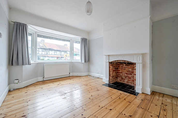 3 bedroom  terraced house for sale