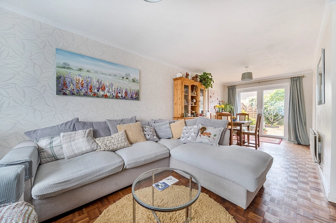 3 bedroom  terraced house for sale