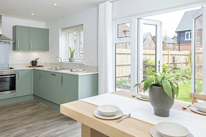 3 bedroom  semi-detached house for sale