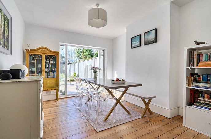 3 bedroom  terraced house for sale