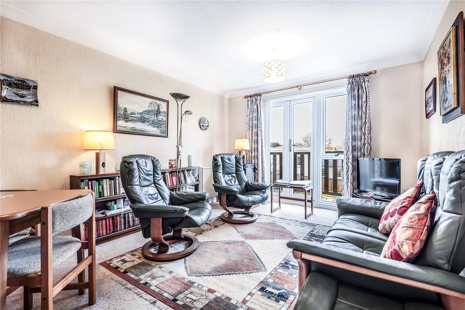 2 bedroom apartment for sale