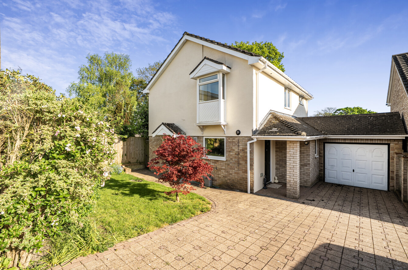 4 bedroom  detached house for sale