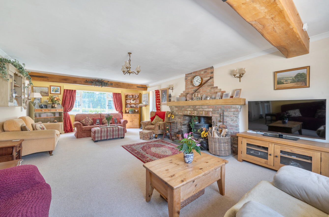 3 bedroom detached bungalow for sale