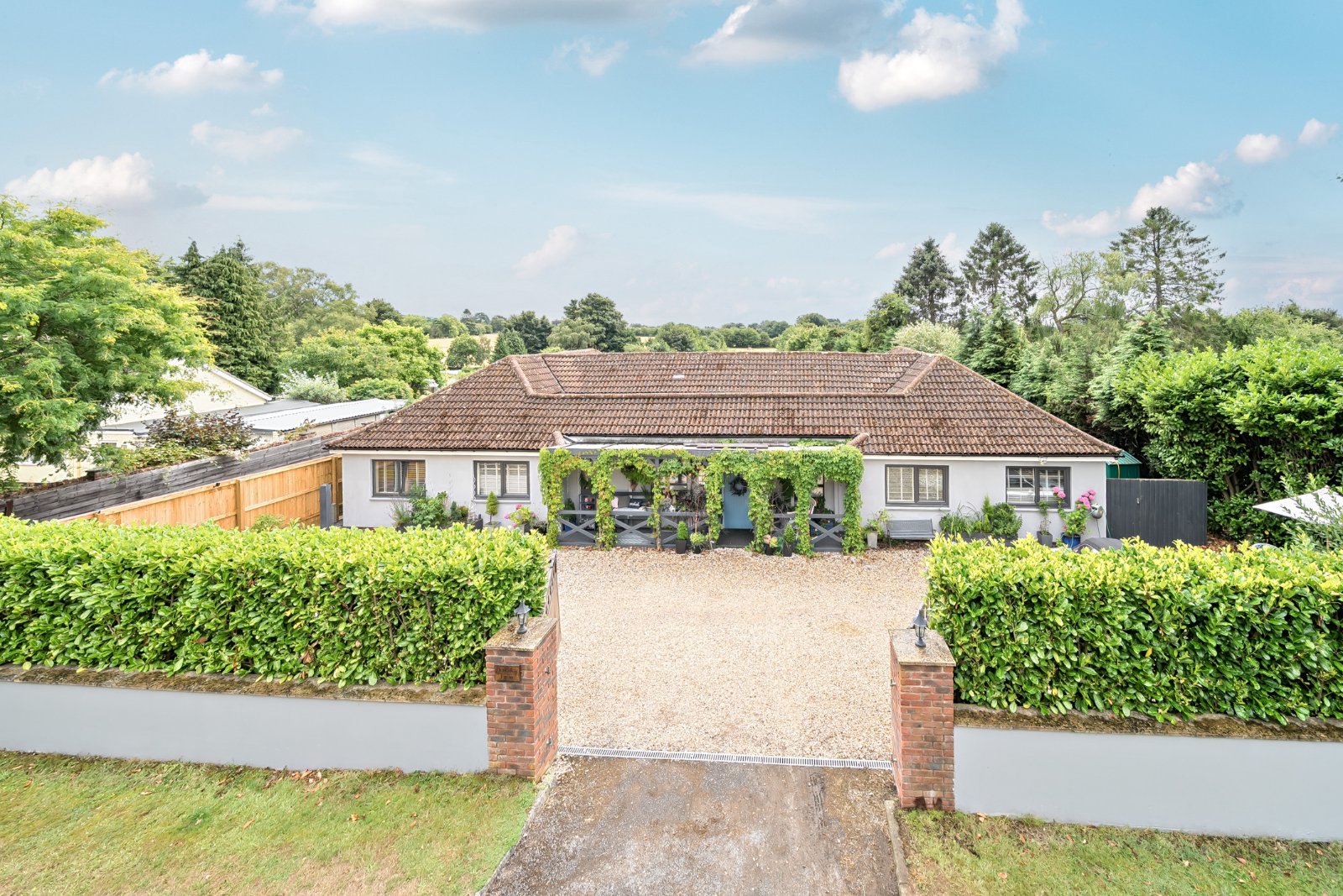 5 bedroom  detached house for sale
