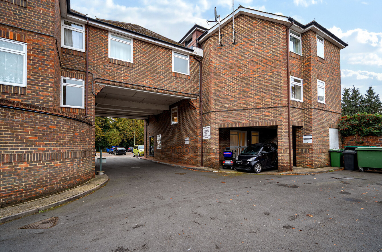1 bedroom apartment for sale
