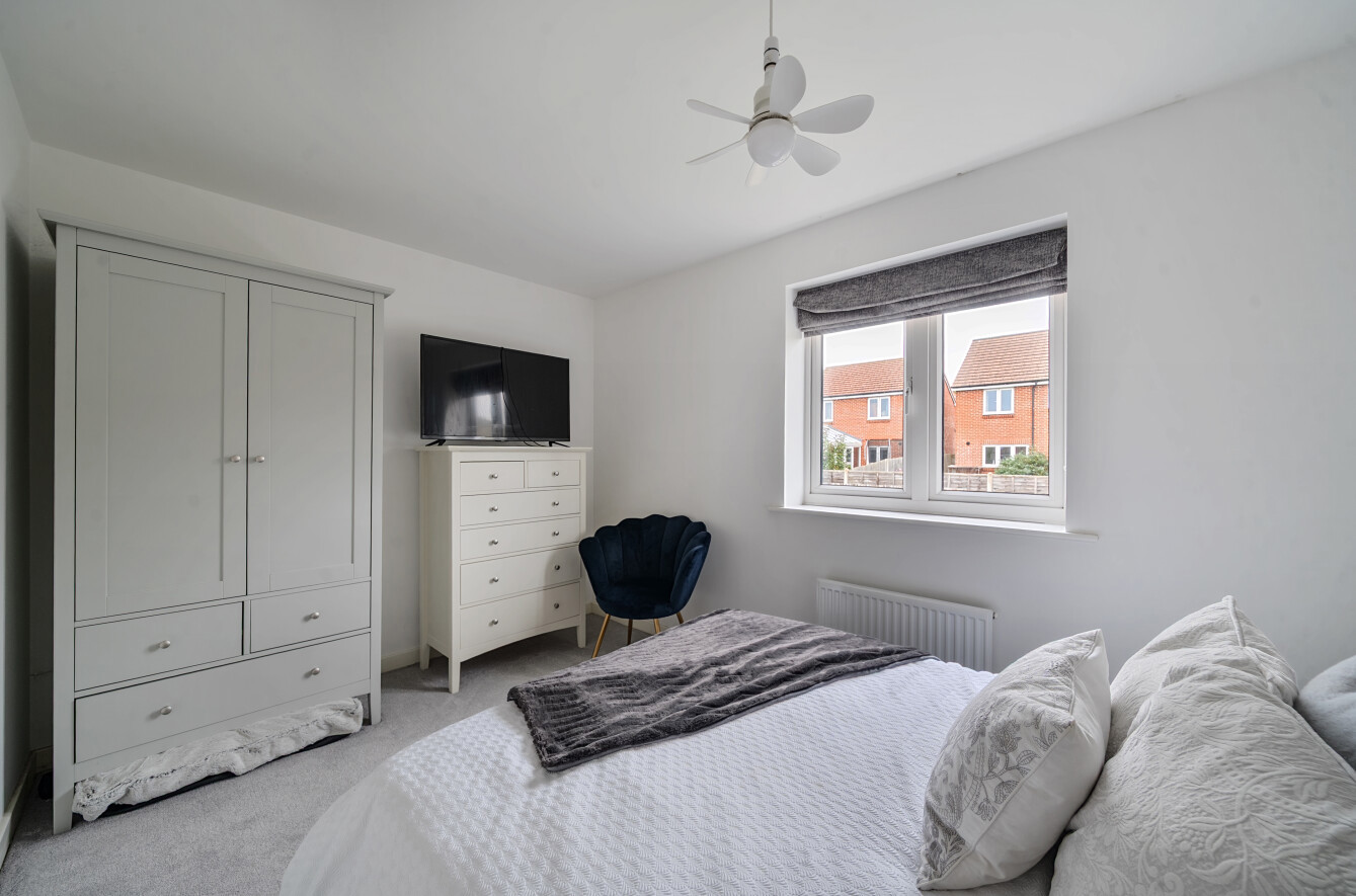 2 bedroom  terraced house for sale
