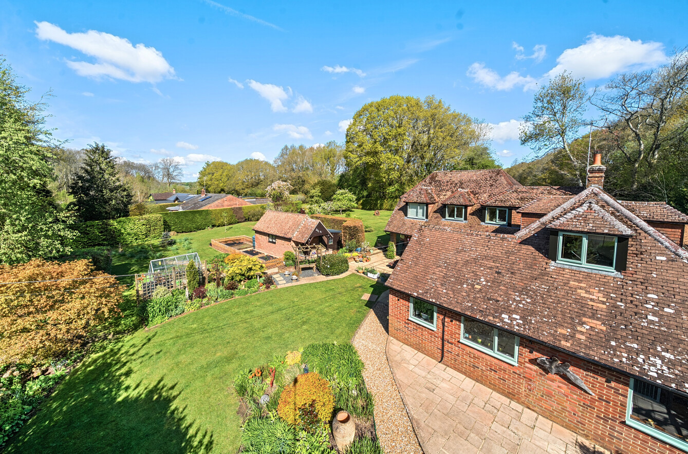 5 bedroom detached house for sale