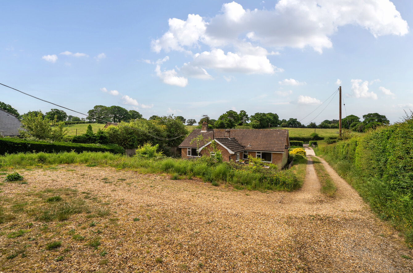 3 bedroom  detached bungalow for sale
