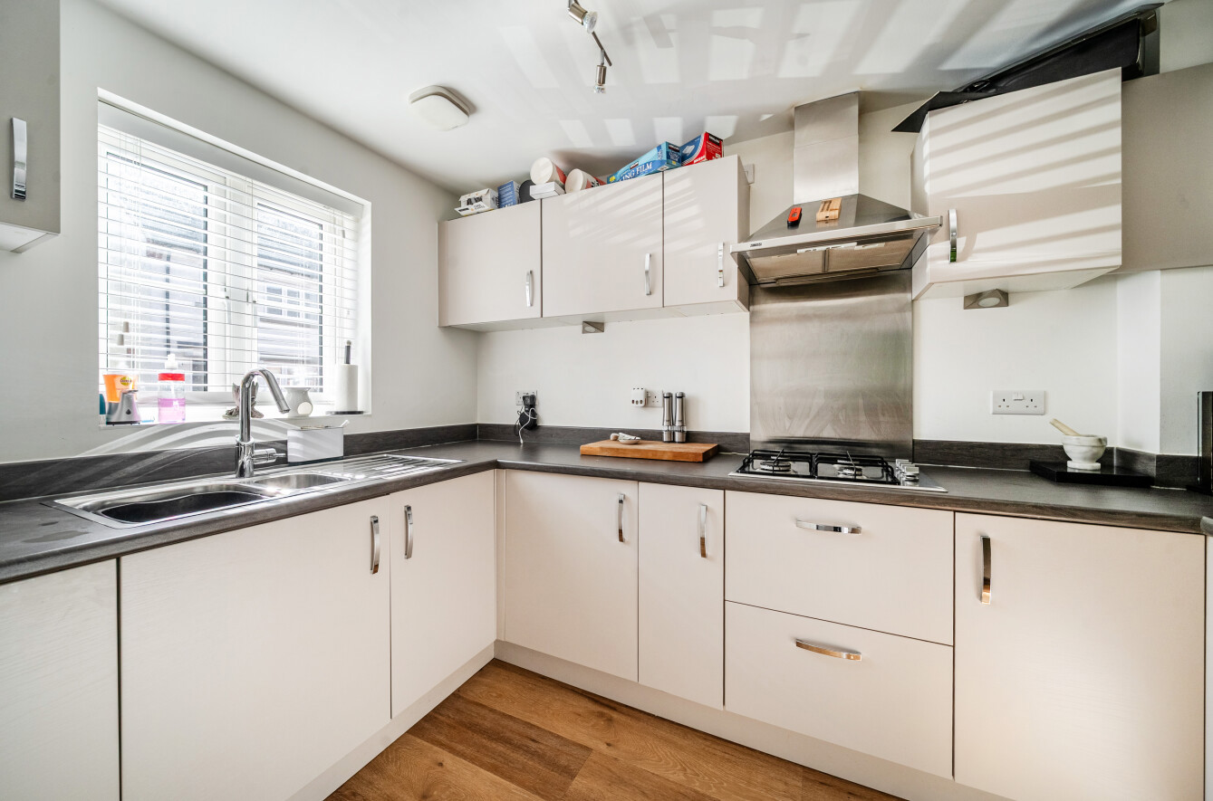 3 bedroom  terraced house for sale