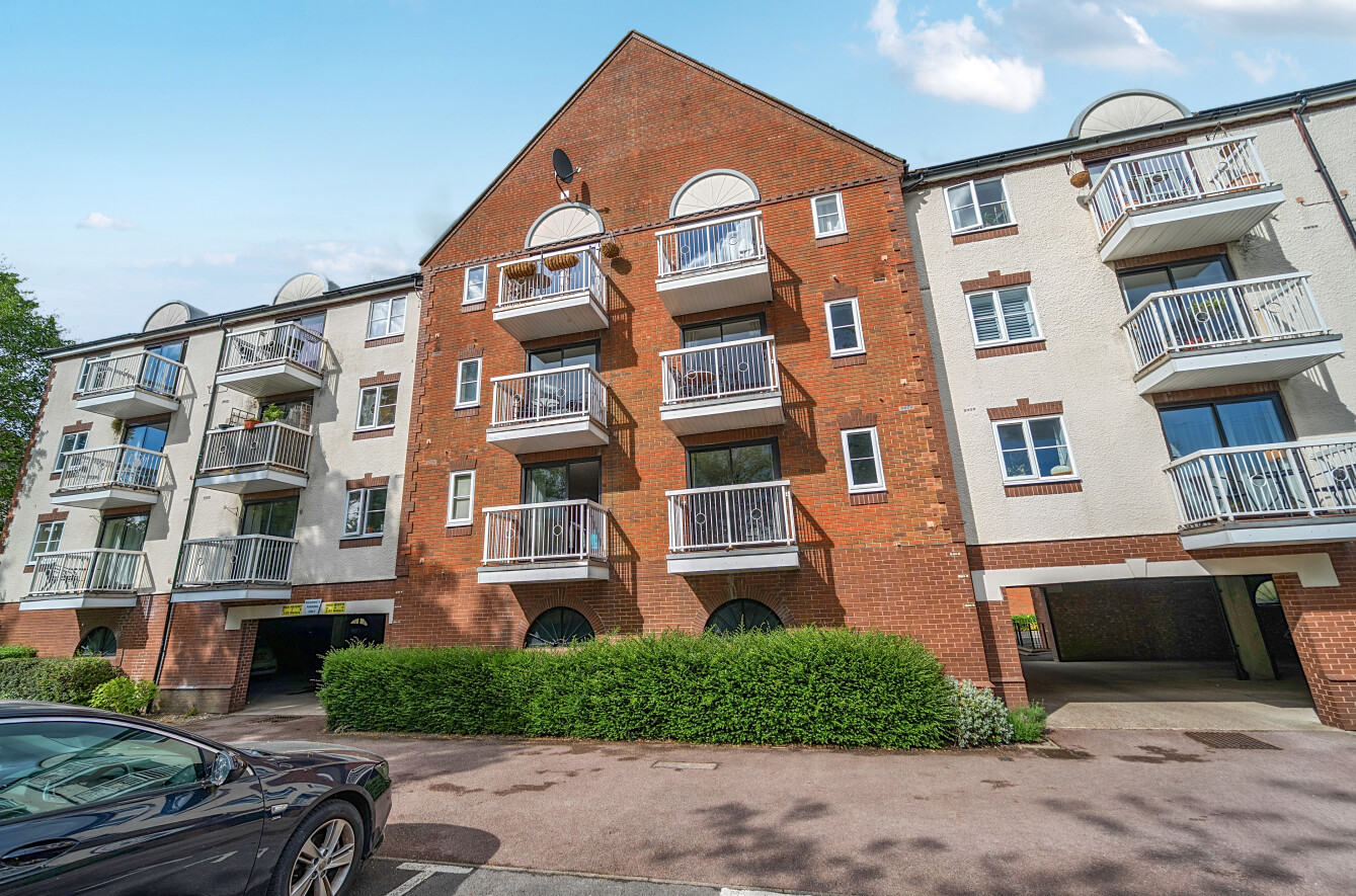 1 bedroom apartment for sale