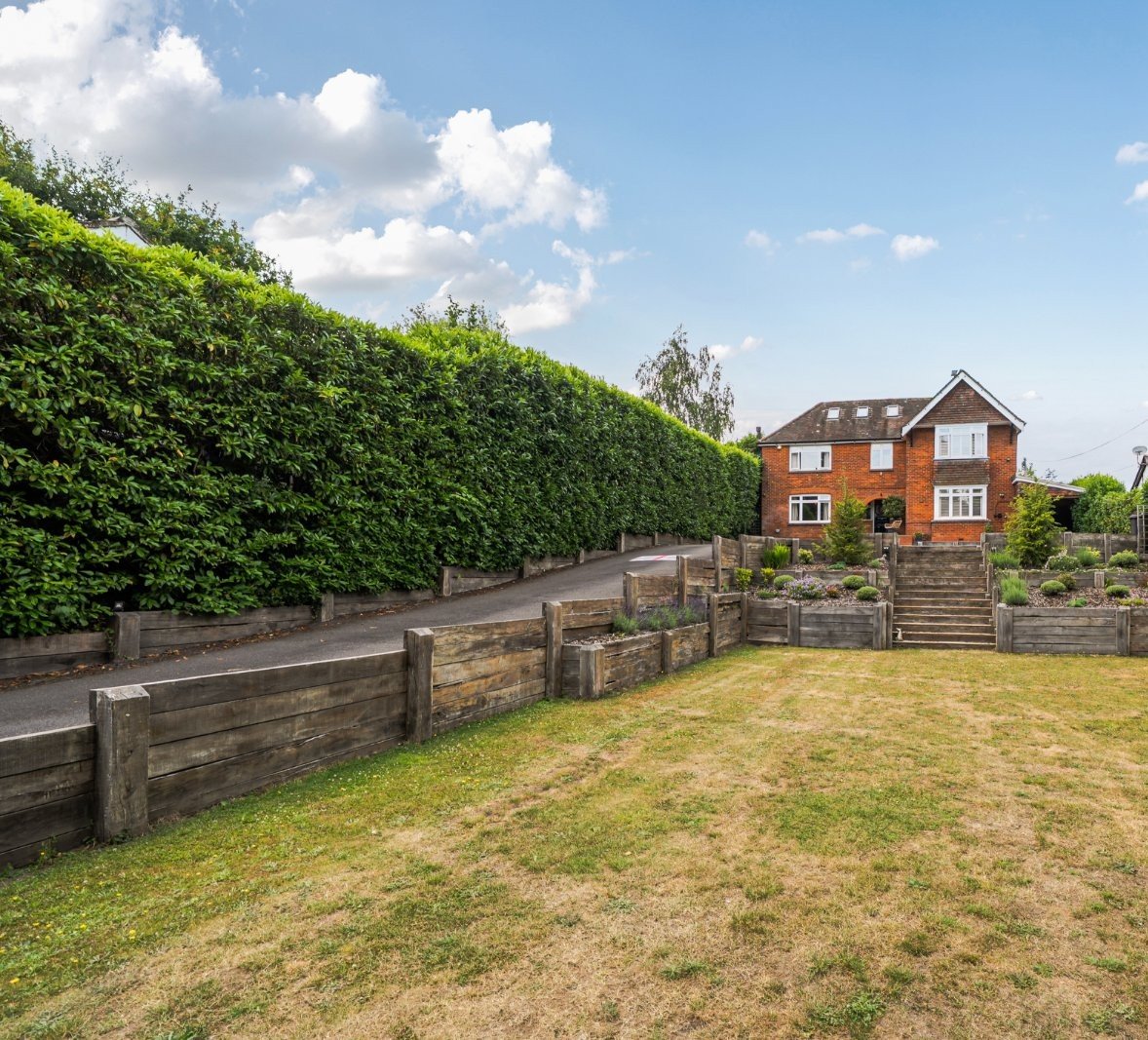 4 bedroom  detached house for sale