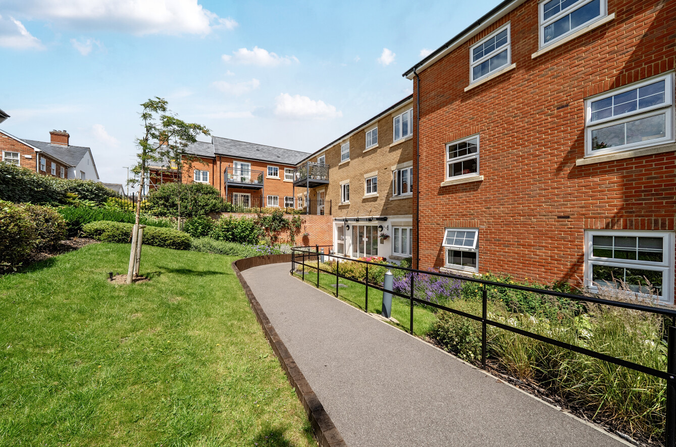 2 bedroom apartment for sale