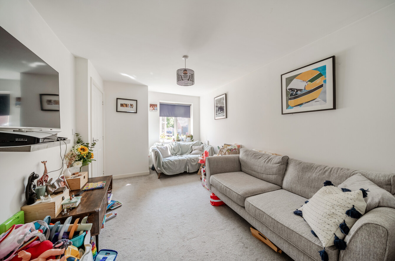 2 bedroom property for sale