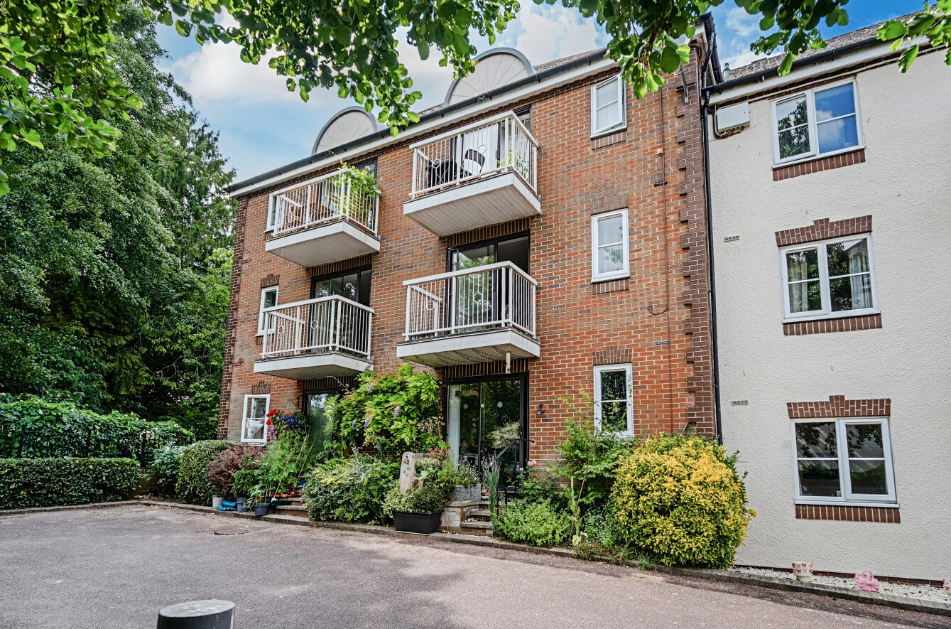 1 bedroom apartment for sale