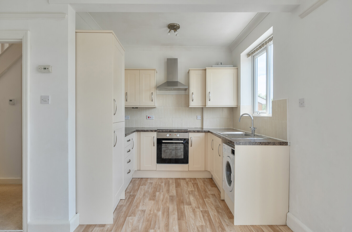3 bedroom  semi-detached house for sale