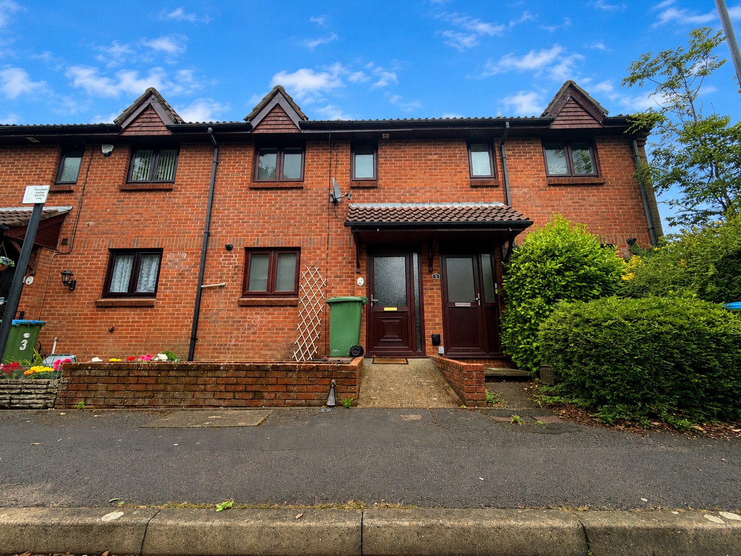 2 bedroom terraced house to rent
