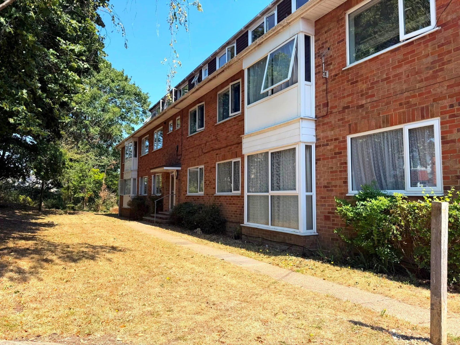 2 bedroom apartment to rent
