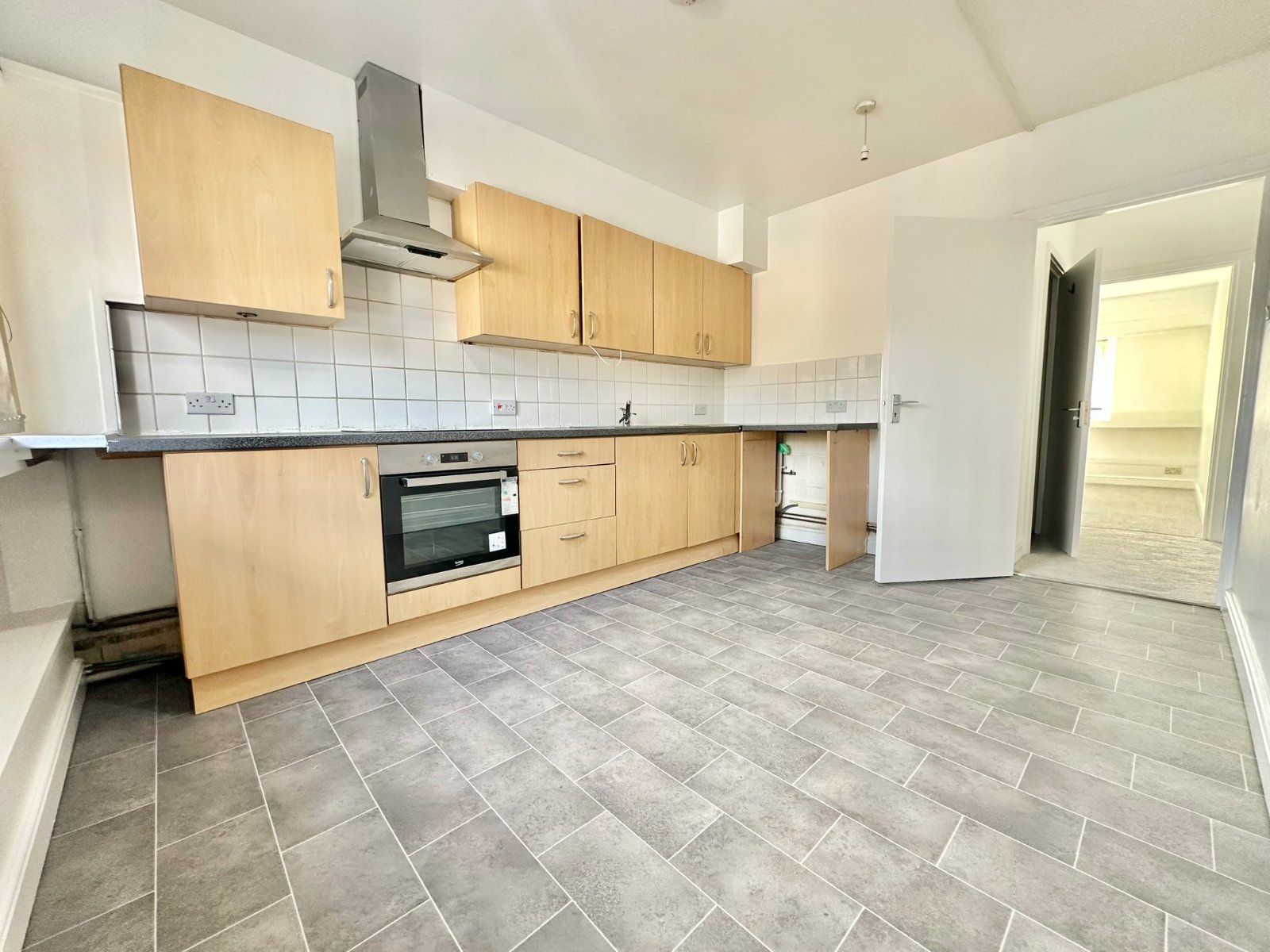 3 bedroom apartment to rent