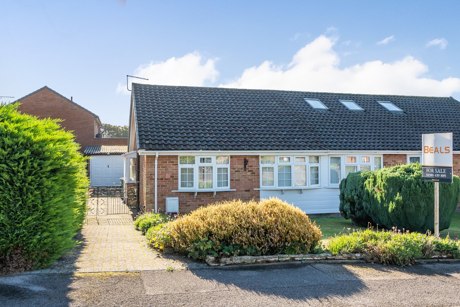 2 bedroom  semi-detached bungalow for sale