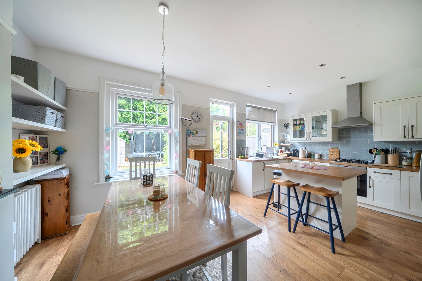3 bedroom  semi-detached house for sale