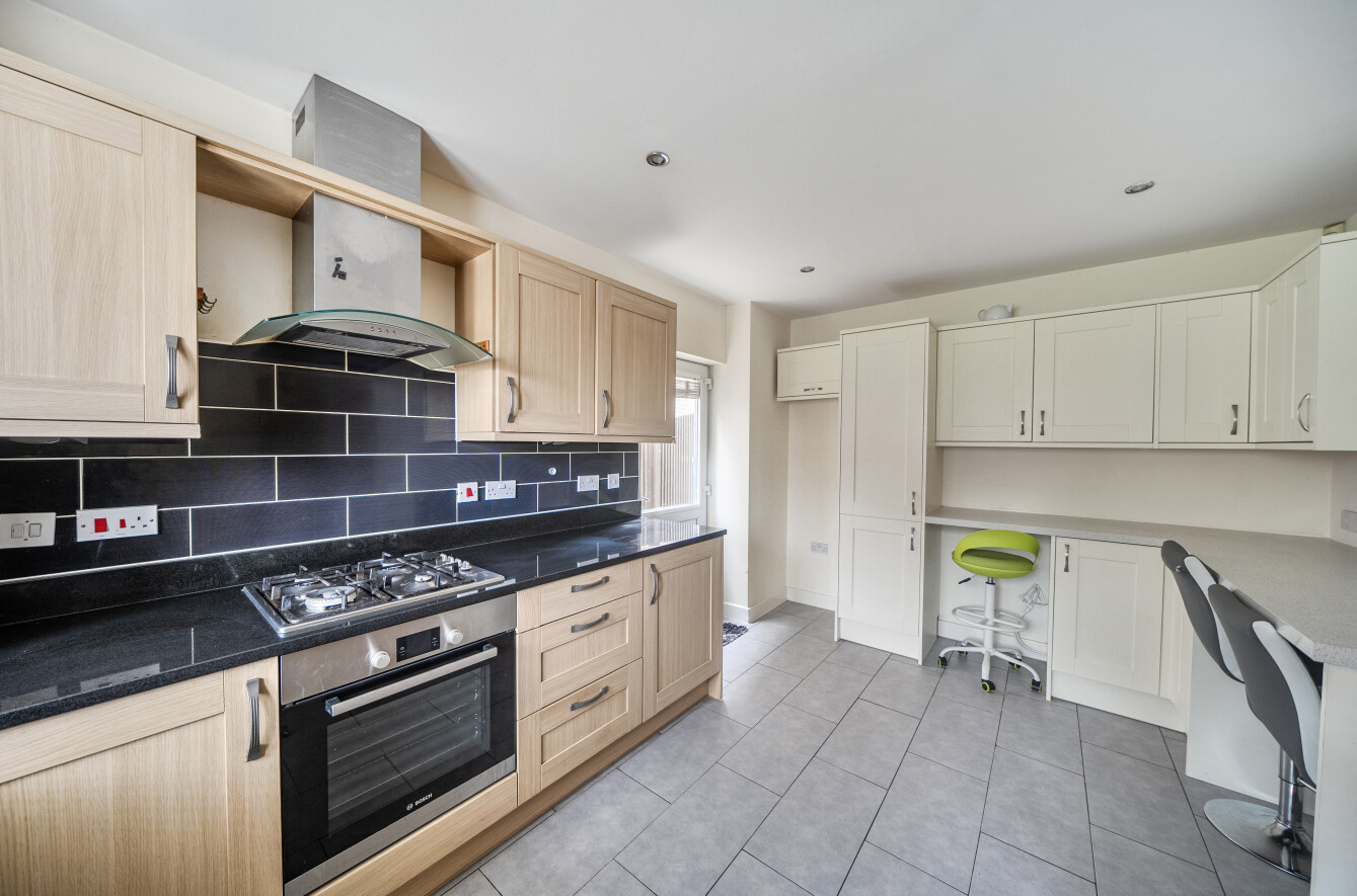 3 bedroom  detached house to rent