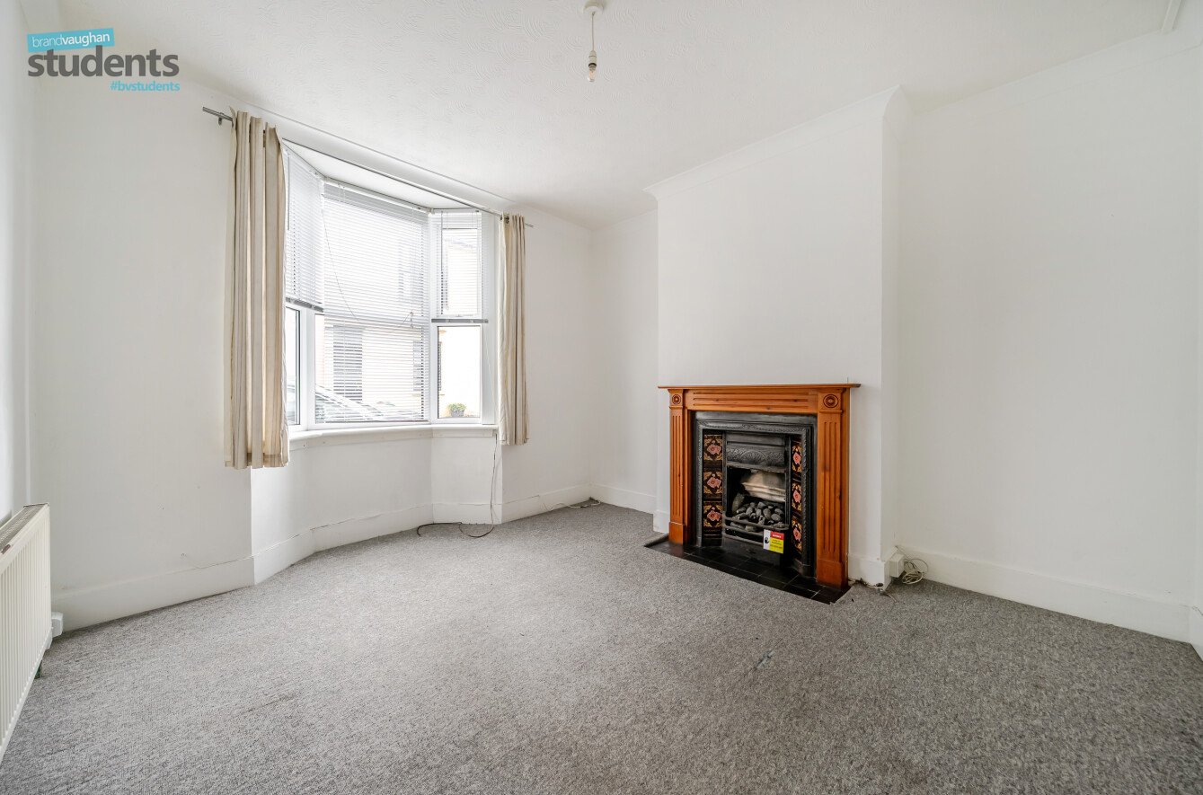 3 bedroom  terraced house to rent