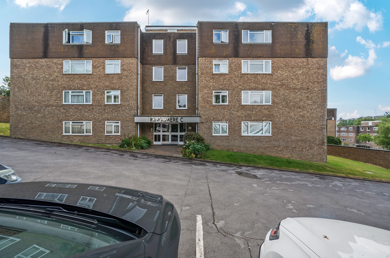 2 bedroom apartment to rent