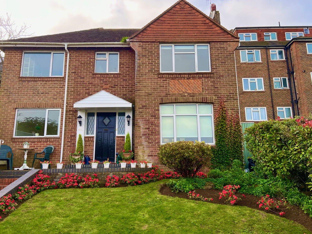 5 bedroom detached house to rent
