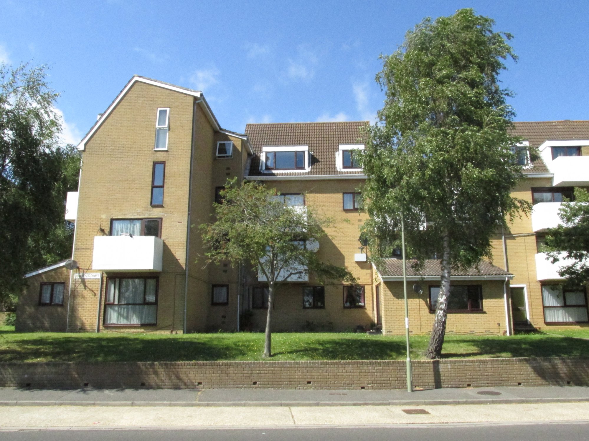 2 bedroom apartment to rent