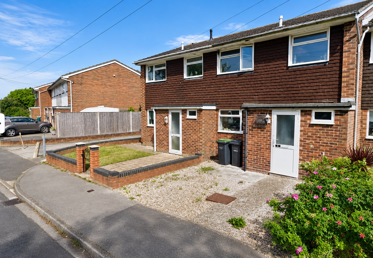 3 bedroom  terraced house to rent