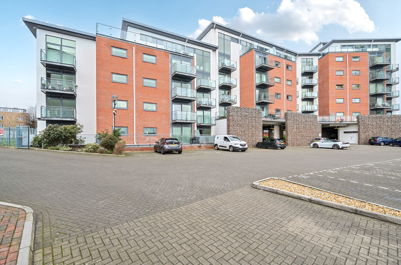 2 bedroom apartment for sale