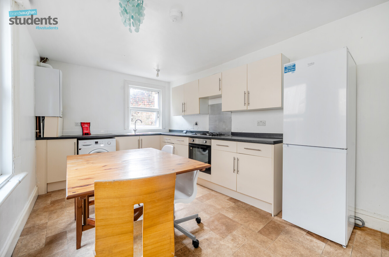 4 bedroom house to rent