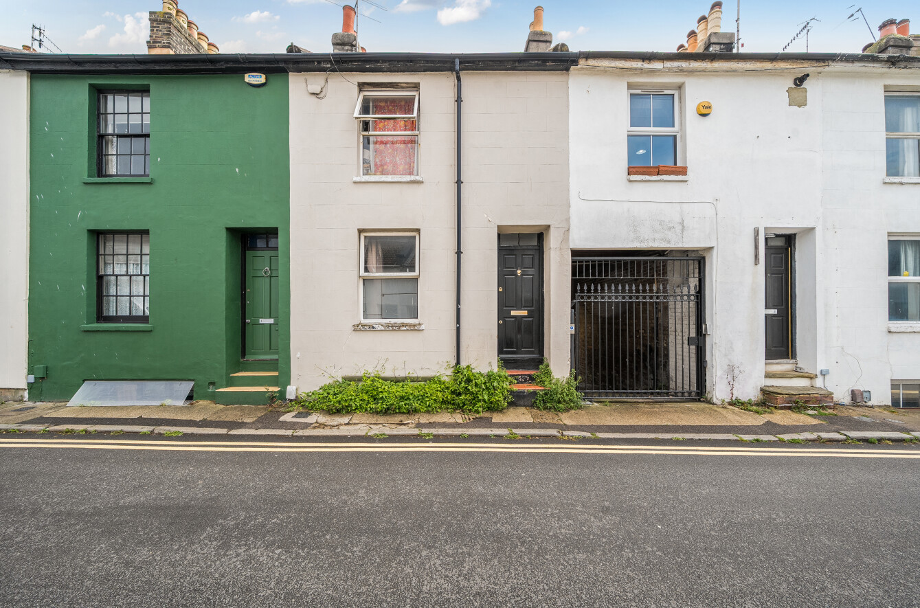 3 bedroom terraced house to rent