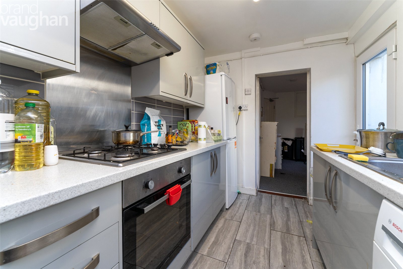 5 bedroom  terraced house to rent
