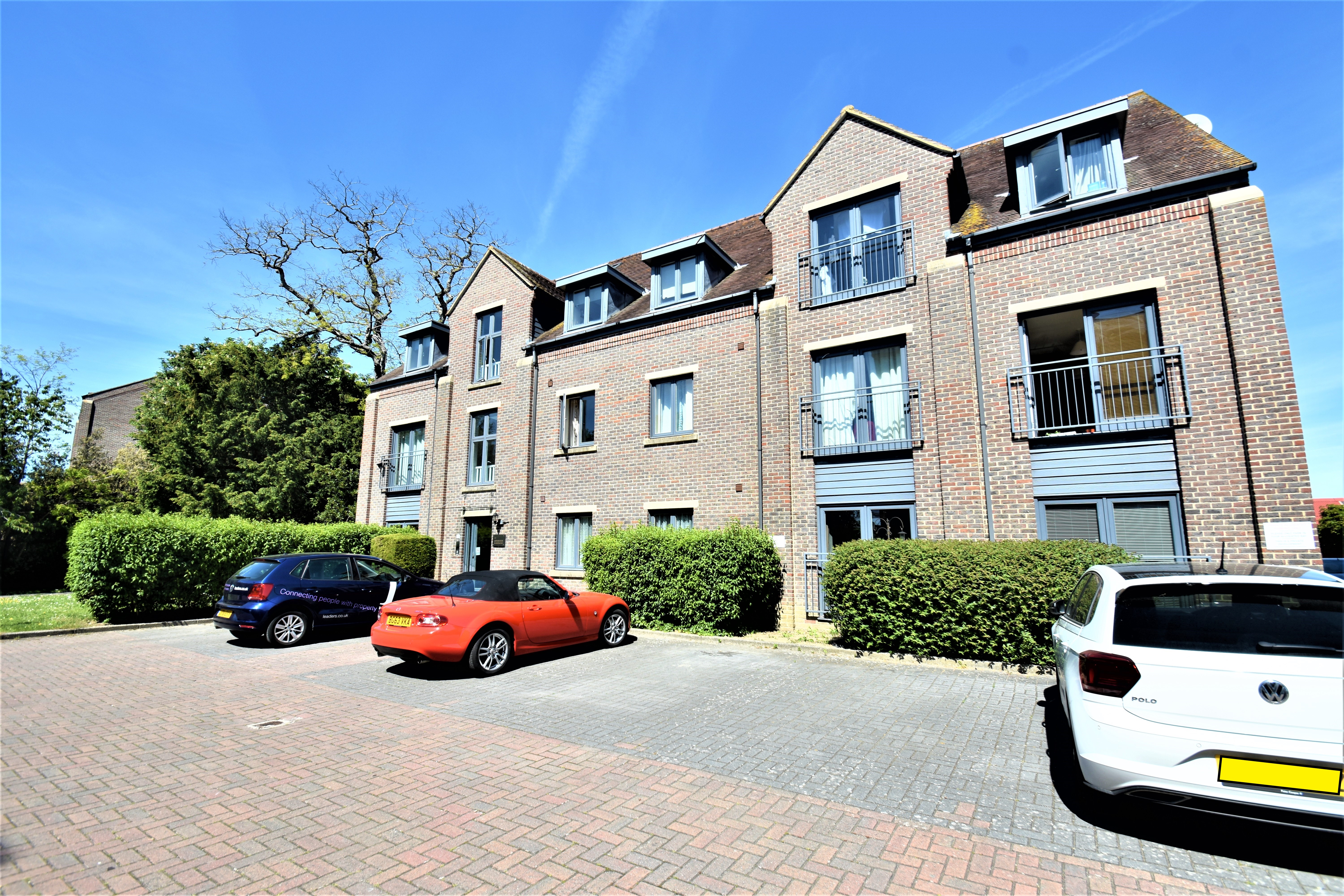 2 bedroom apartment to rent