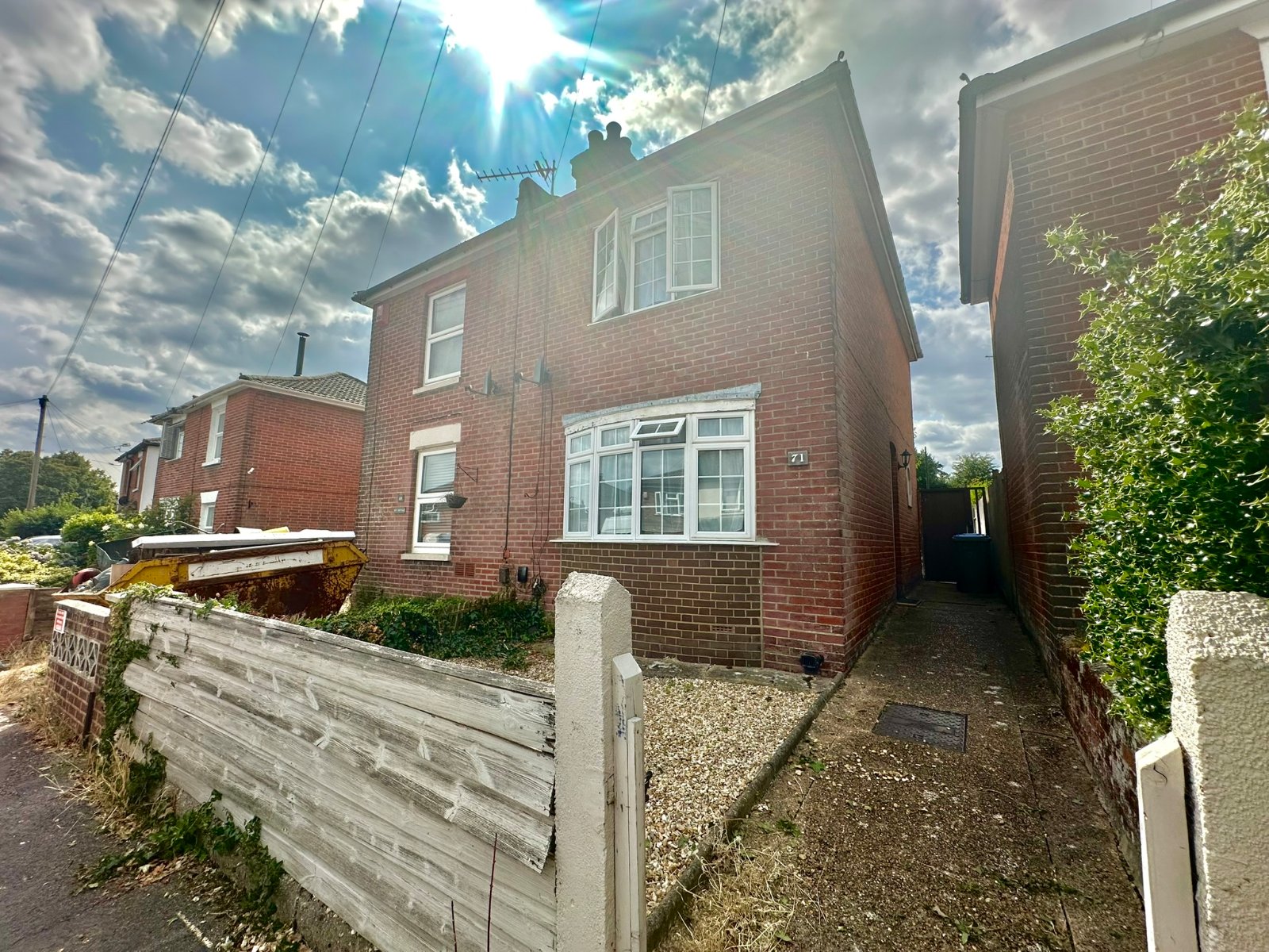 2 bedroom  semi-detached house to rent