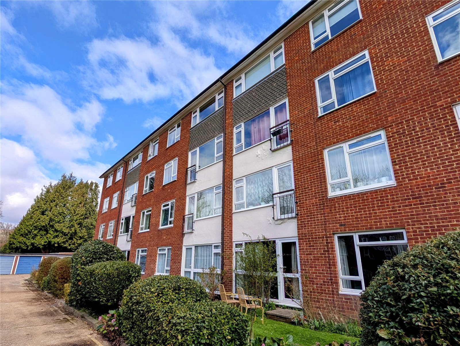 2 bedroom apartment to rent