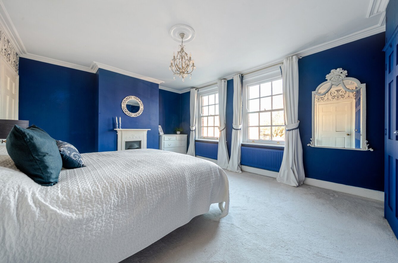 5 bedroom  terraced house to rent