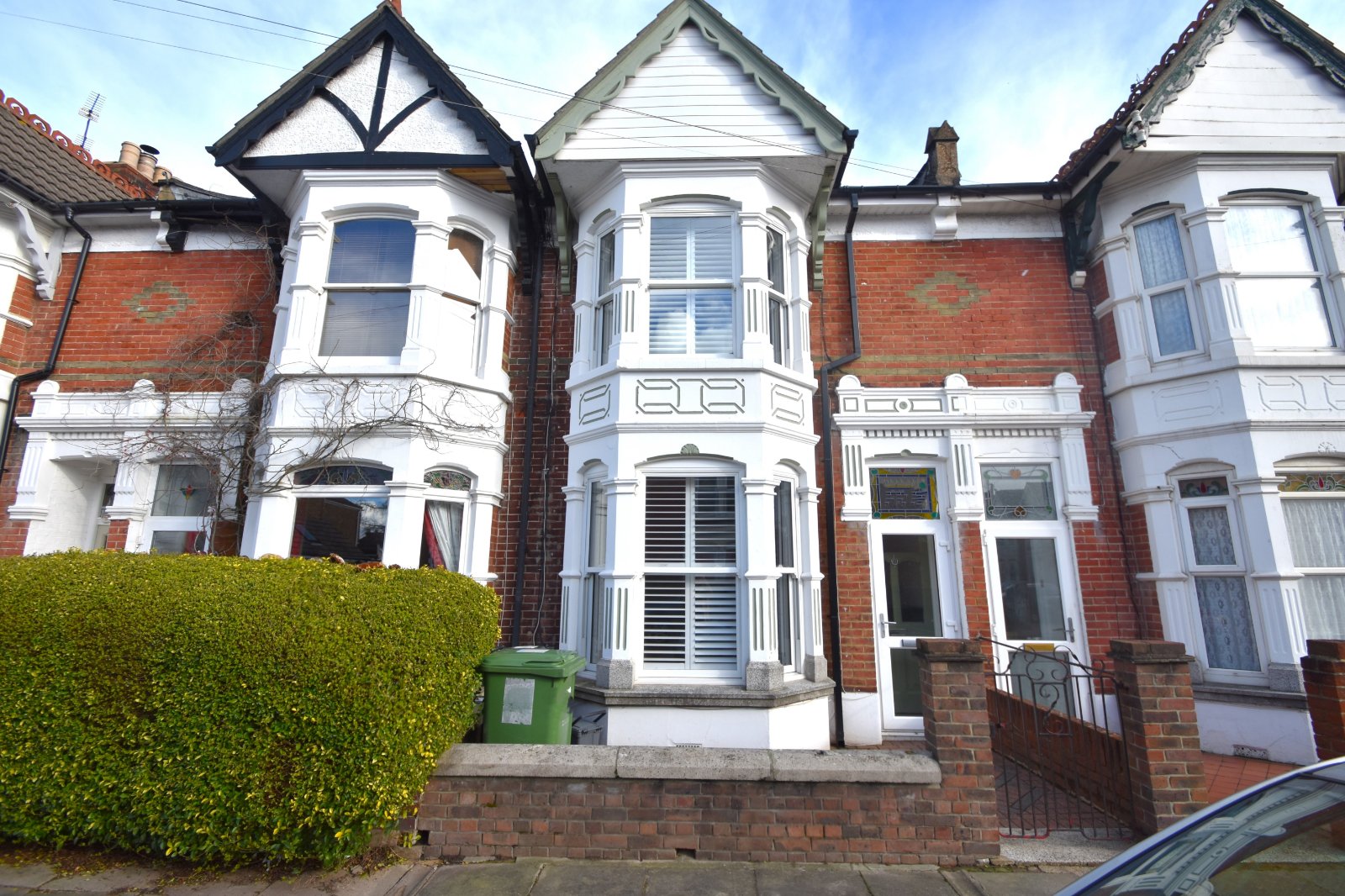 4 bedroom terraced house to rent