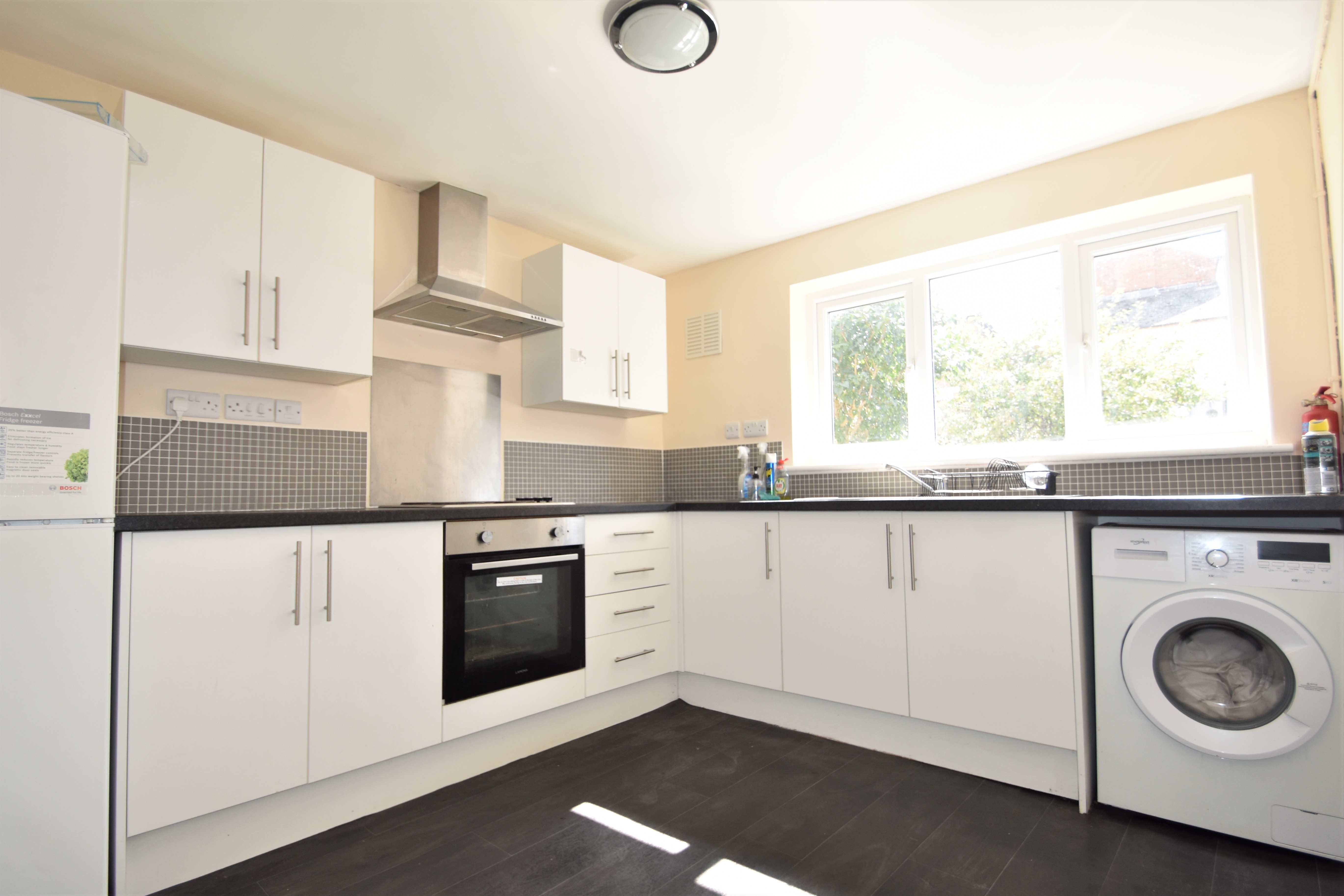 4 bedroom terraced house to rent