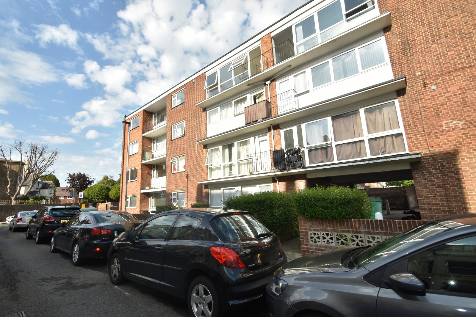 2 bedroom apartment to rent