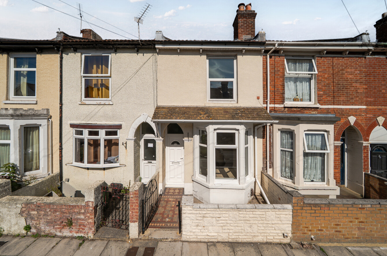 2 bedroom  terraced house to rent