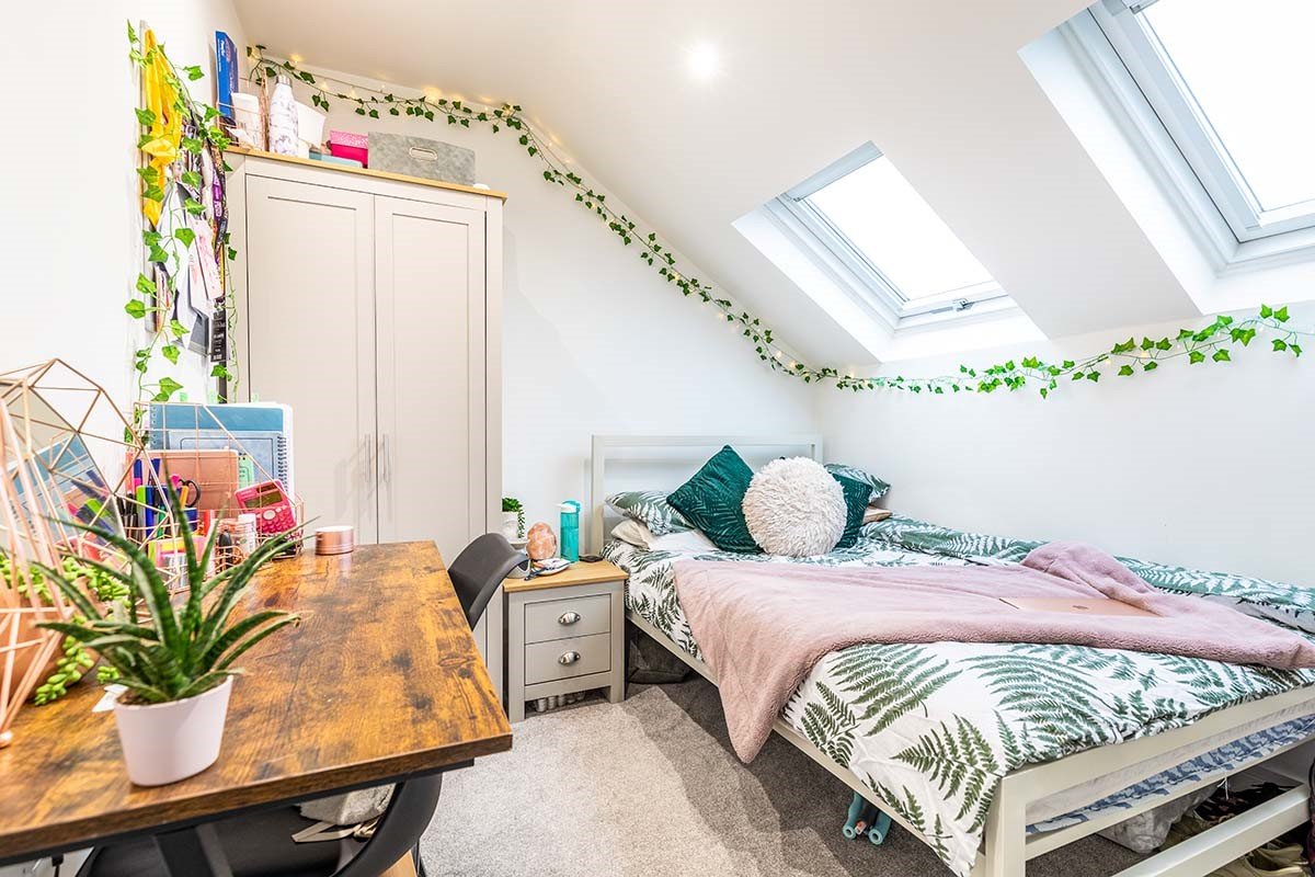 6 bedroom  terraced house to rent