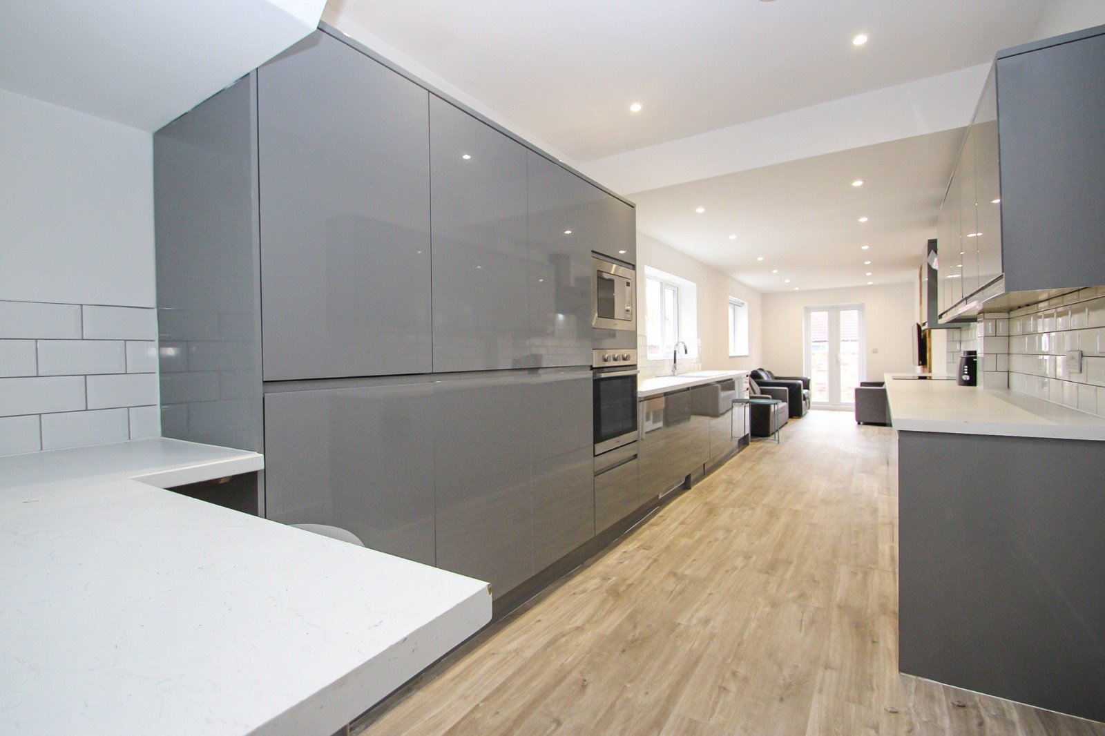 7 bedroom terraced house to rent