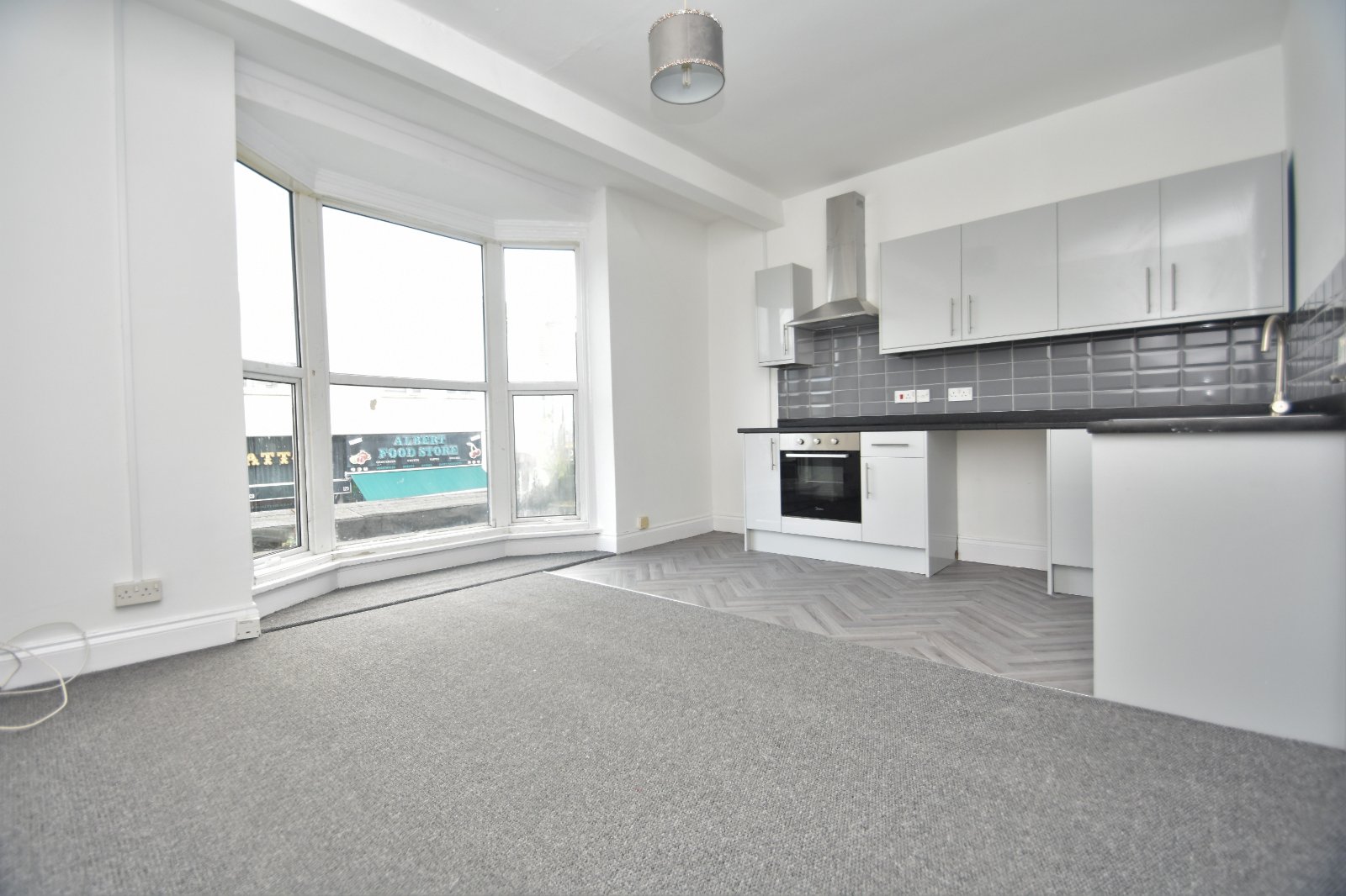 2 bedroom apartment to rent