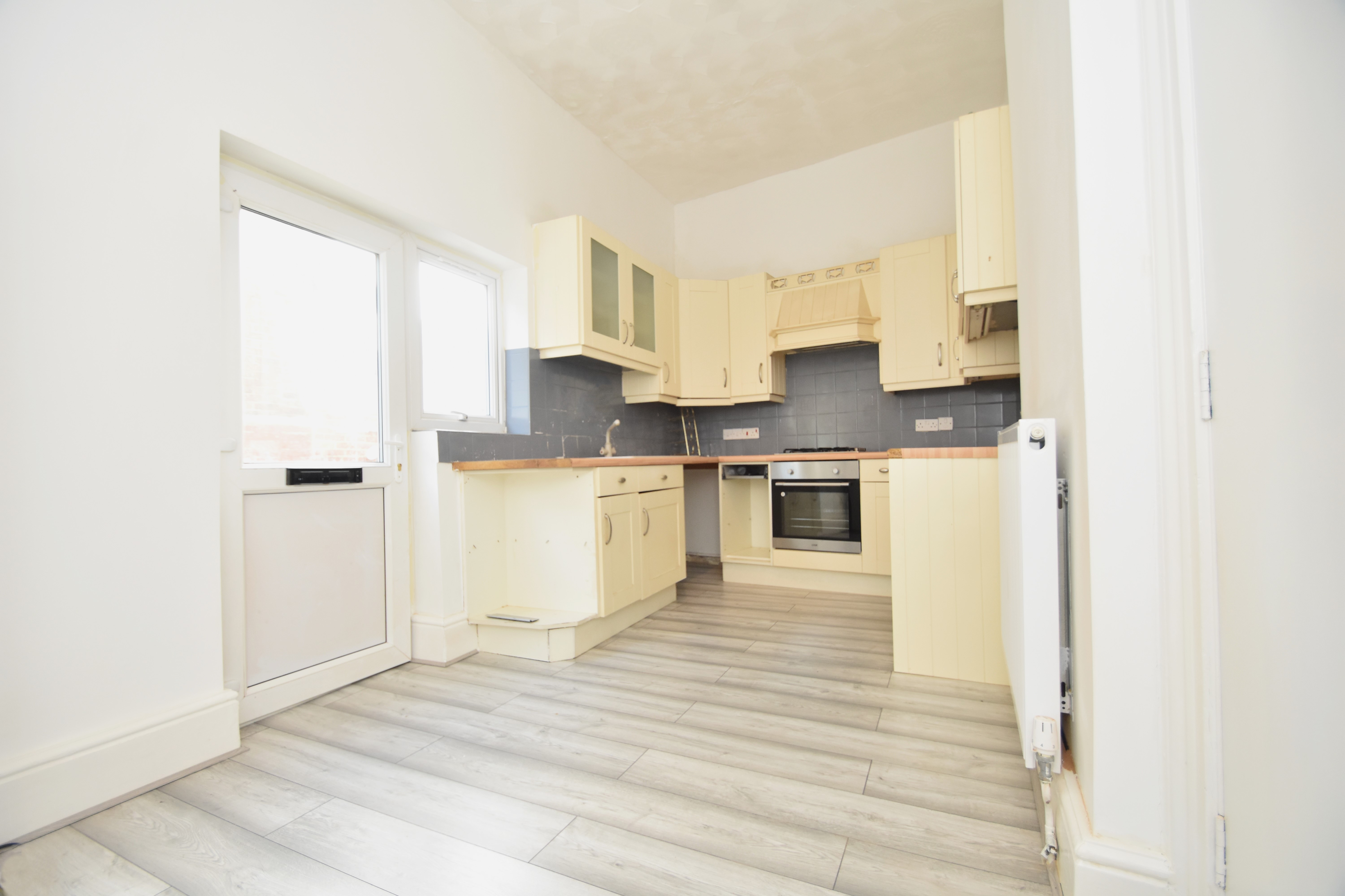 2 bedroom house to rent